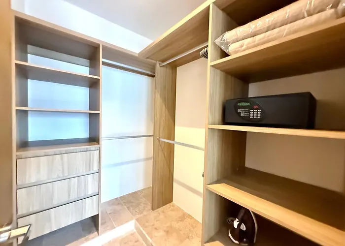 Serenada 4th Floor 2 Bedroom By Dpm Apartment *